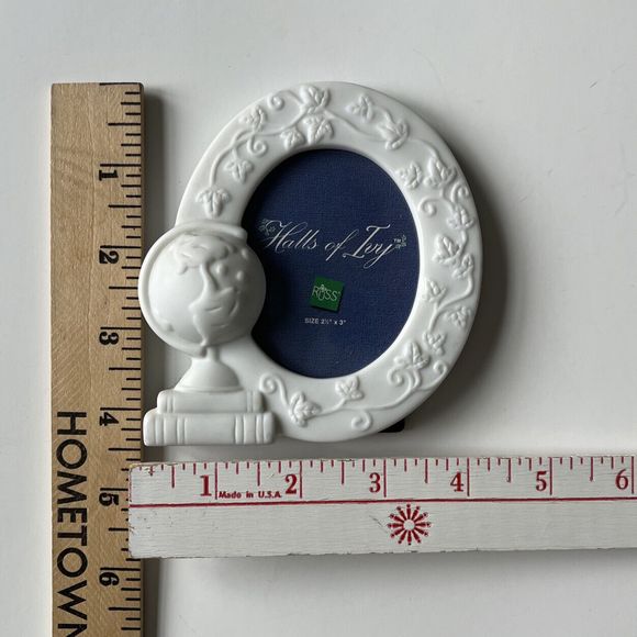 RUSS Halls of Ivy World Photo Frame. Holds 2 1/"2 x3  Picture Porcelain Globe - Picture 8 of 8
